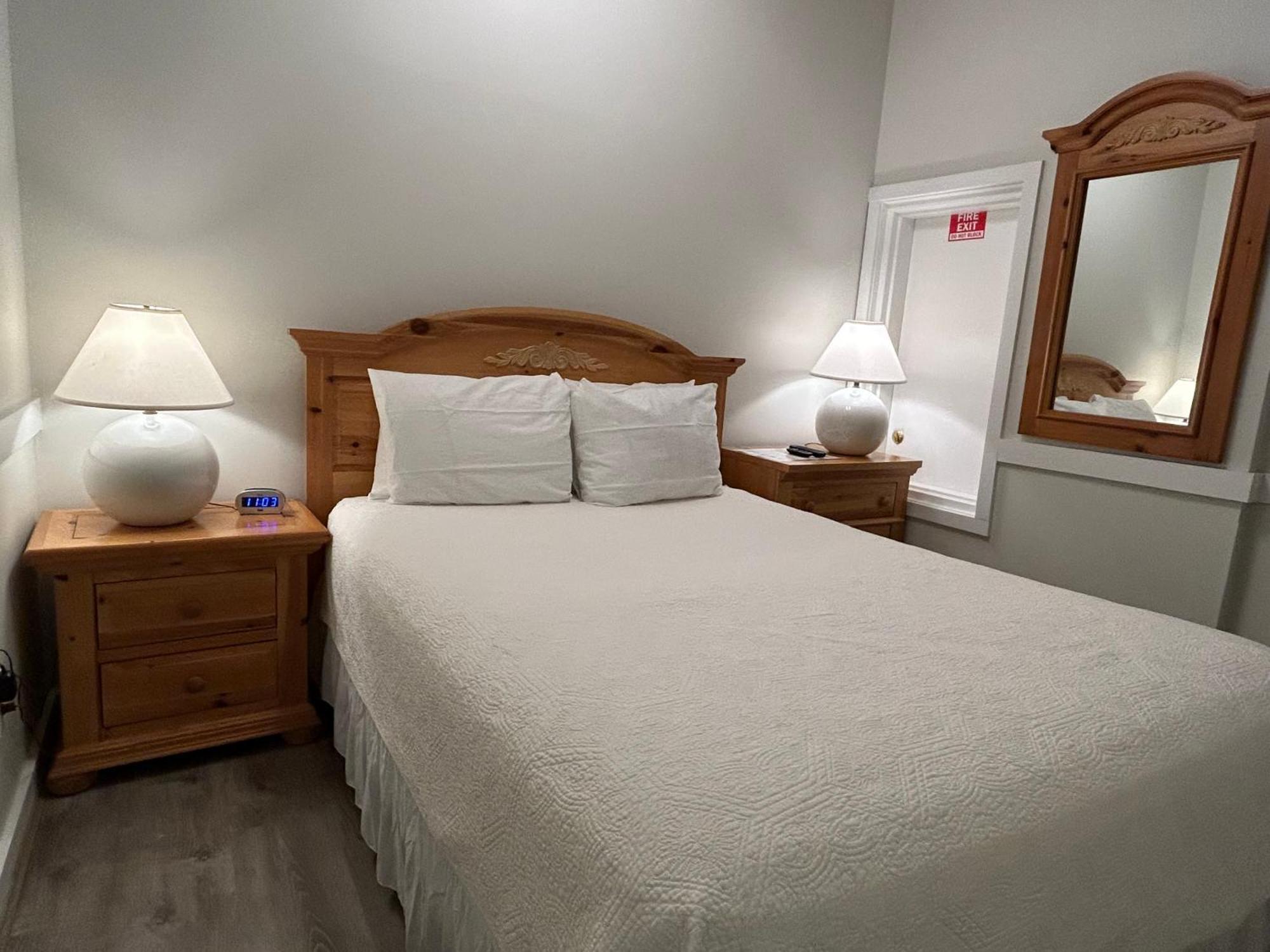 Island Inn Oak Bluffs Esterno foto